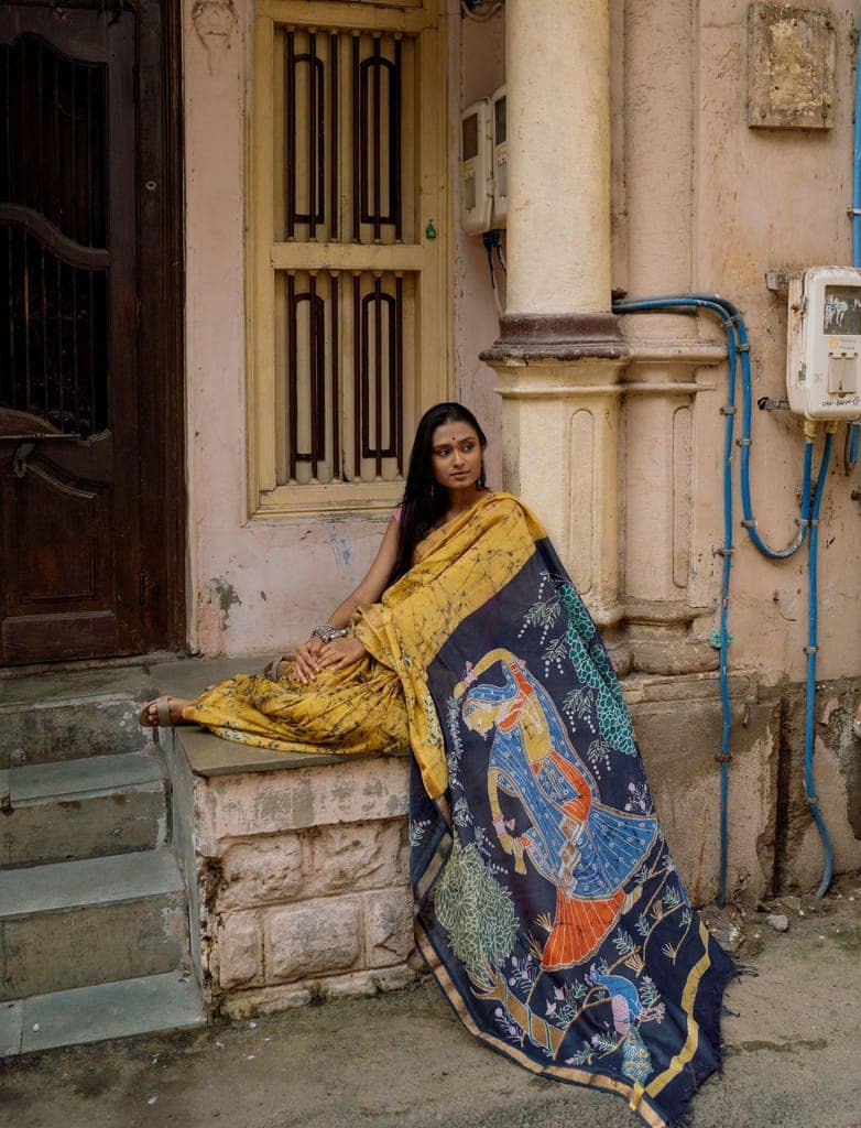 Dancing Ragini Narmada Batik silk cotton handcrafed saree view 2