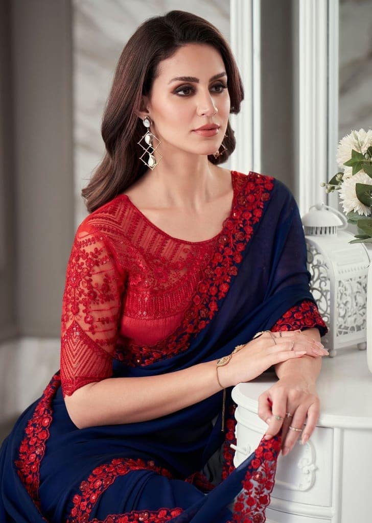 Embroidered Border Georgette Saree in Navy Blue view 2