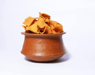 CRUNCHIZZ PAKKAVADA/RIBBON MURUKKU (Chakli) I Crunchy, Authentic Kerala Snack I No Artificial Additives I Perfect Tea-Time Bites I Pack of One I 200 Grams