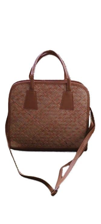 Woven Shoulder Bag - Natural & Sustainable