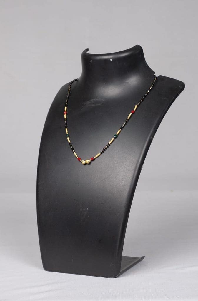 SONCHIRAIYA MULTICOLOUR NALLA PUSALA CHAIN view 2