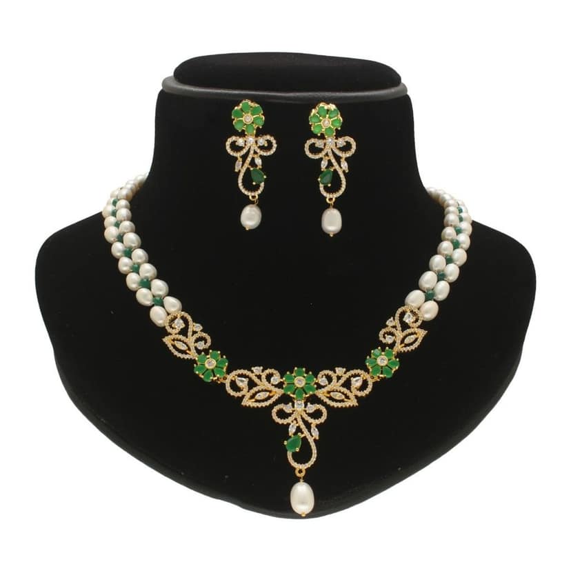 The Zuliya Pearl Necklace Set view 2