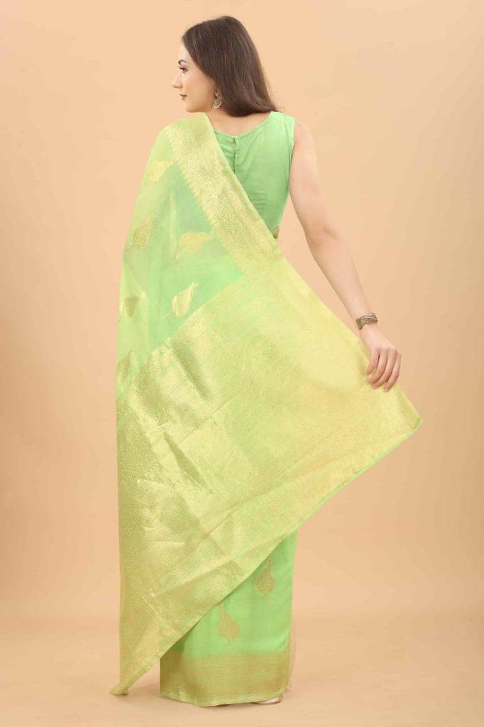 Women's Pure Cotton Saree with Unstiched Blouse Piece view 2