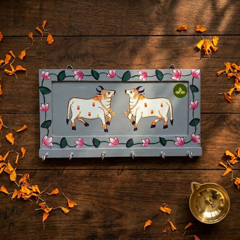 Hand Painted Two Cow Pichwai Art Wooden Grey Color Key Holder