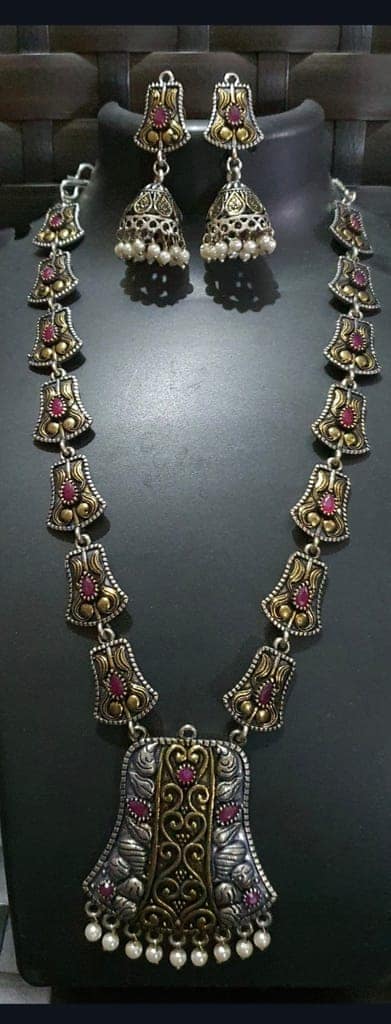 Glamvila Designer German Silver Jewellery Set