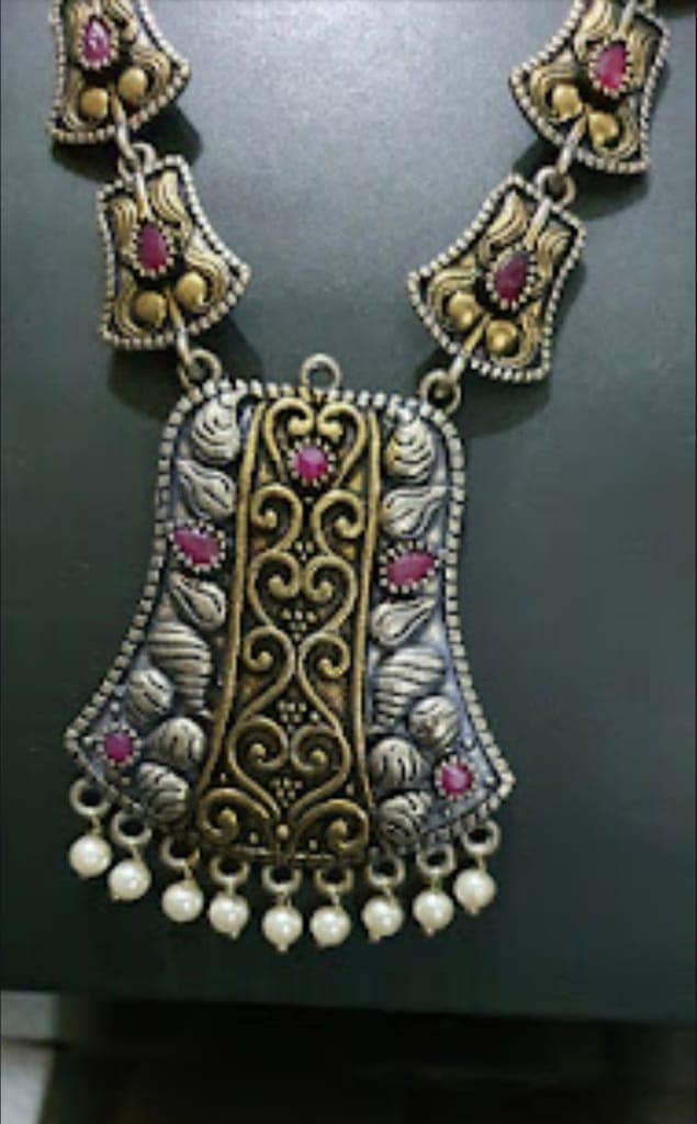 Glamvila Designer German Silver Jewellery Set view 2