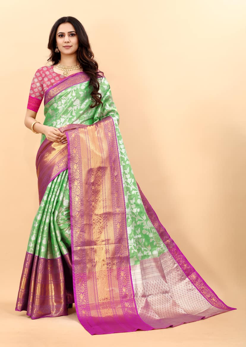Yavira silk Women's Green Handwoven Poly Silk Saree
