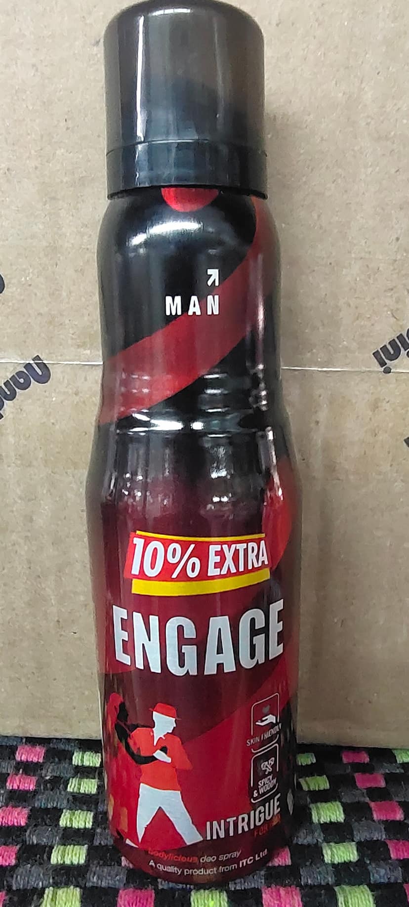 Engage intrigue men's spray