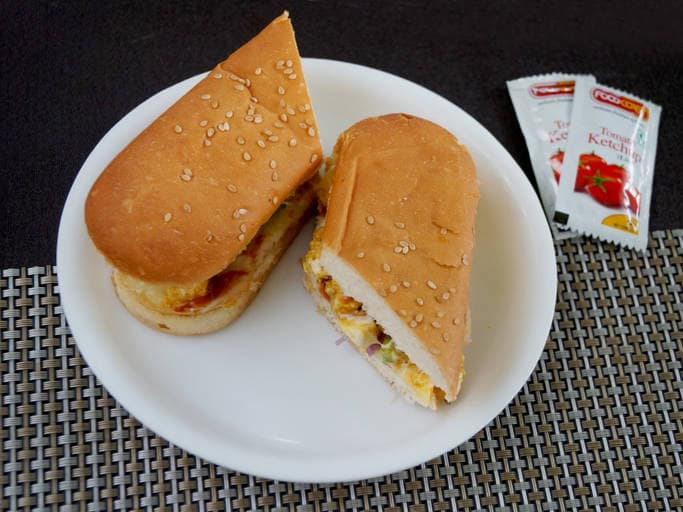 Paneer Hot Dog