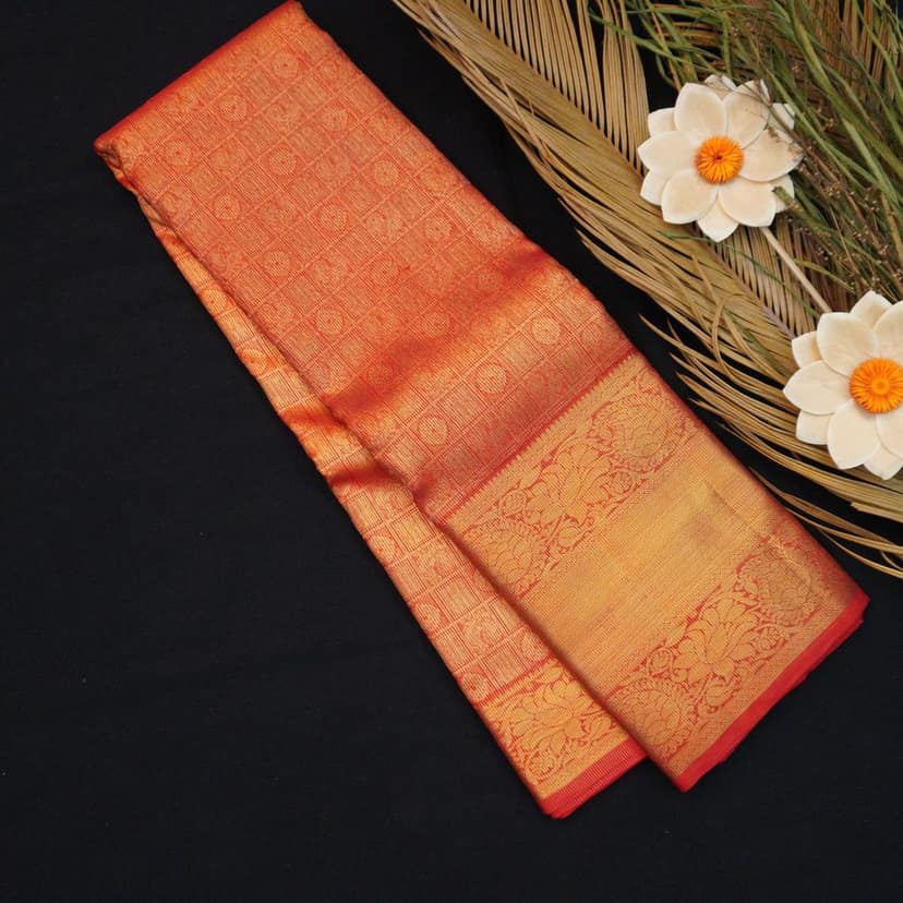 Red Bridal Kanchipuram Silk Saree Pure Gold Zari view 2