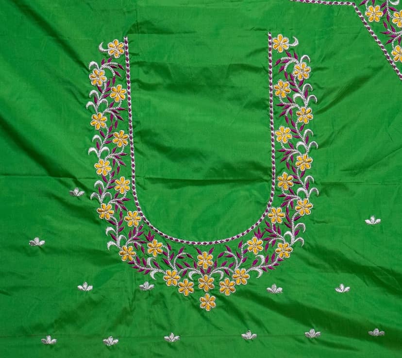 Green blouse with floral embroidery view 2