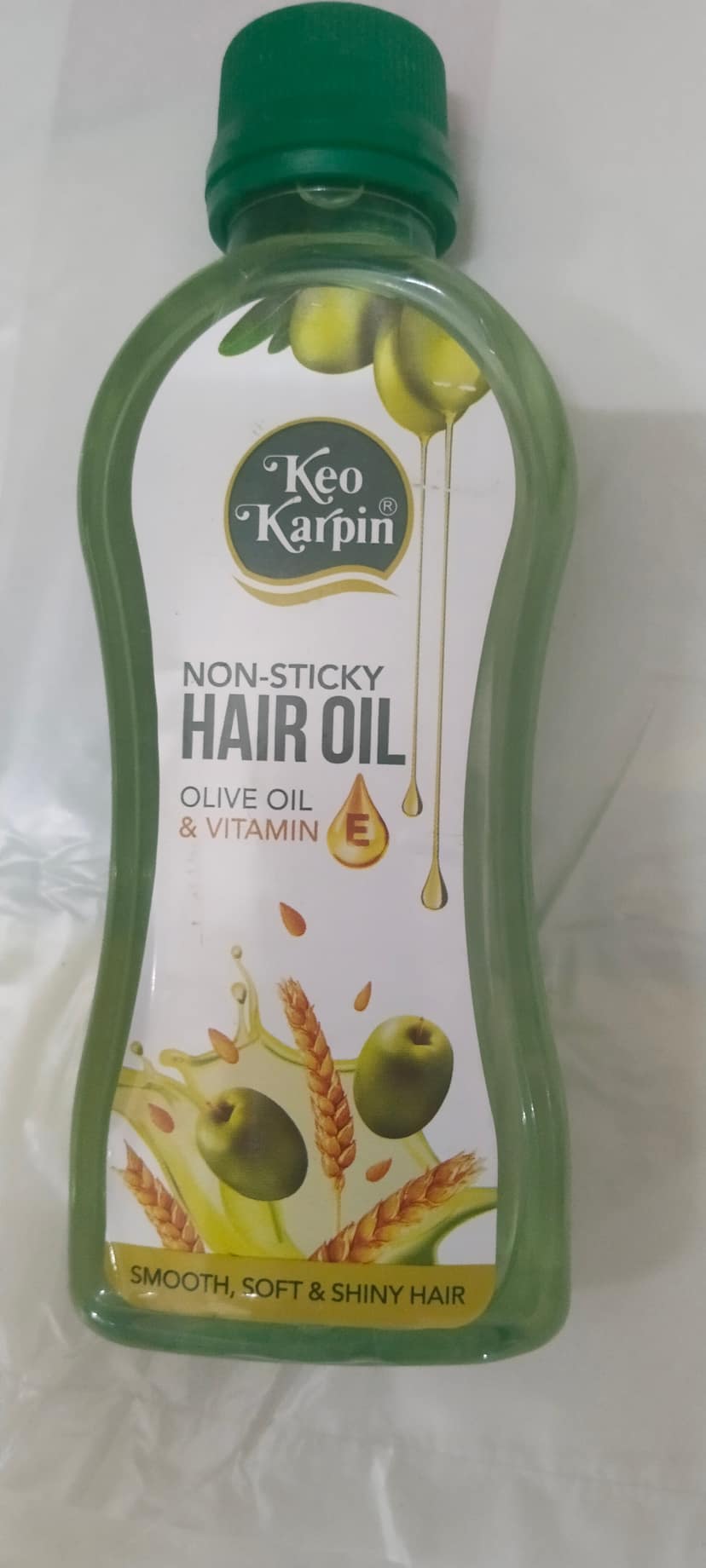 Keo Karpin Non-sticky Hair oil Olive oil & vitamin