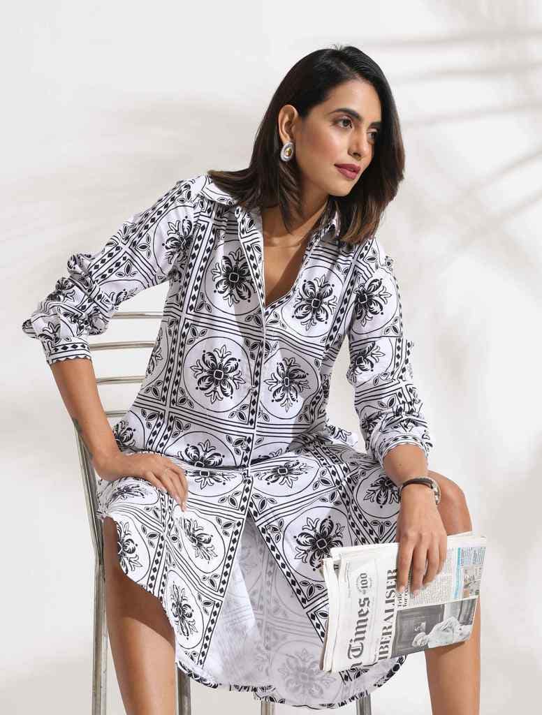 trueBrowns White Cotton Print Shirt Dress - White (XL) view 2