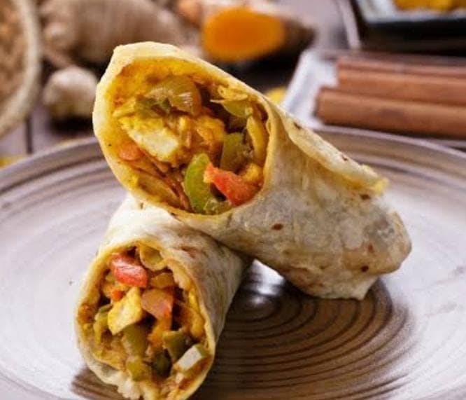 Paneer tikka roll