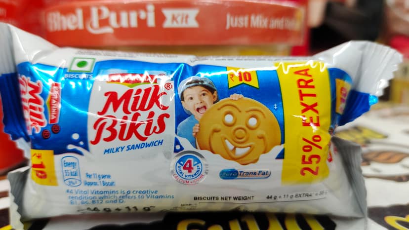 Britannia milk bikis milky sandwich