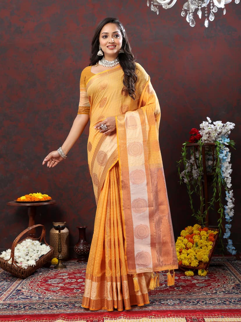 Yavira silk Women's Yellow Handwoven Silk Saree