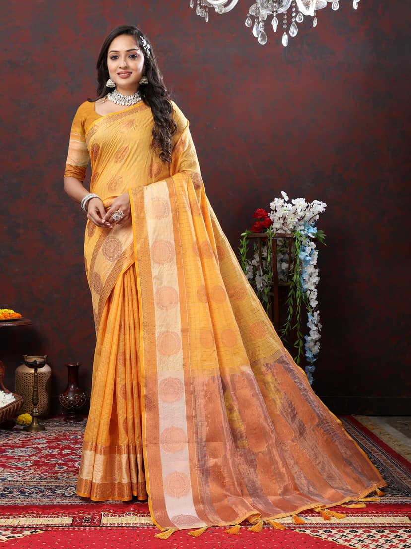 Yavira silk Women's Yellow Handwoven Silk Saree view 2