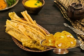 Fafda 250g + jalebi 250g