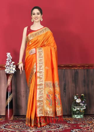 Yavira silk Women's Orange Handwoven Silk Blend Saree