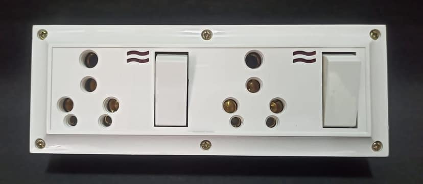 16A 2 Sockets & 2 Switch Extension Box with Indicator, 6A Plug & 25 Meter Wire