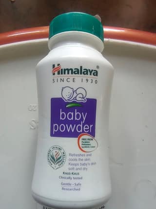 Himalaya baby powder