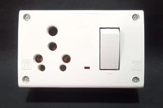 16A 1 Socket & 1 Switch Extension Box with 16A Plug & 10 Meter Wire