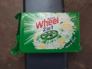 Wheel detergent bar