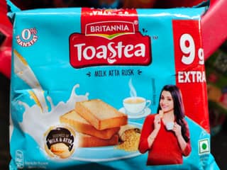 Britannia toastea milk atta rusk