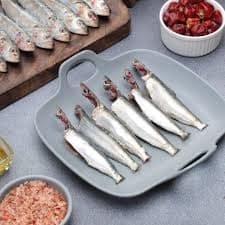 Sardine/Mathi Meen /Boothai/Chaala{12-22pcs/kg Whole cleaned} view 2