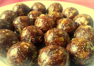 DRY FRUIT LADDO