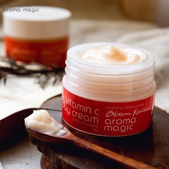 Aroma Magic Day & Night Cream Combo (50 gm each) view 2