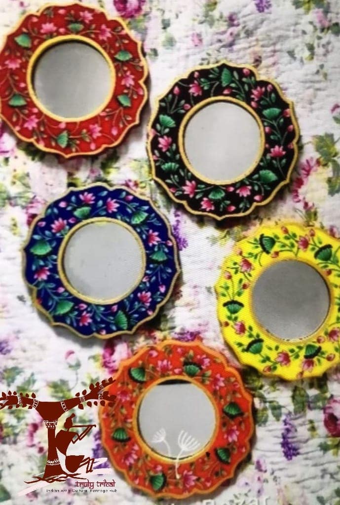 PAINTED WOODEN WALL MIRROR view 2
