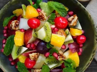 Cocktail fruit crunch salad