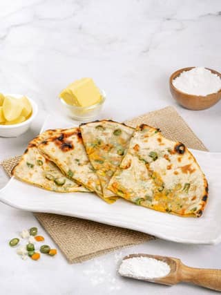 STUFFED KULCHA