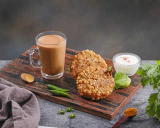 Sabudhana Vada (1 Pcs) + Ginger Tea