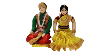 Handmade Maharashtrian Bride and Groom Dolls Set