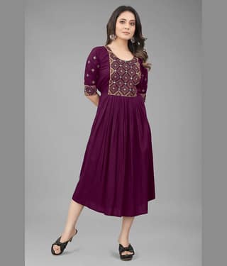 QPEEZ - Blue Rayon Women's Nayra Kurti ( Pack of 1 )