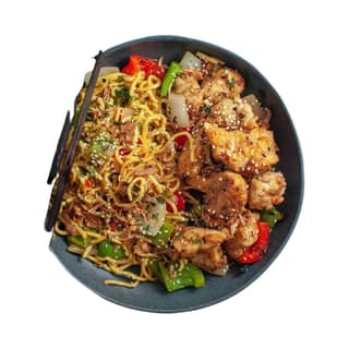 Chilli Chicken Dry With Noodles Meal