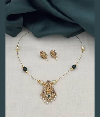 ROFARWORD Gold Brass Necklace Set ( Pack of 1 )