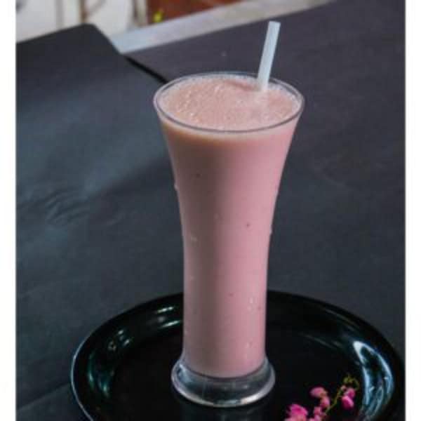 Black currant milkshake