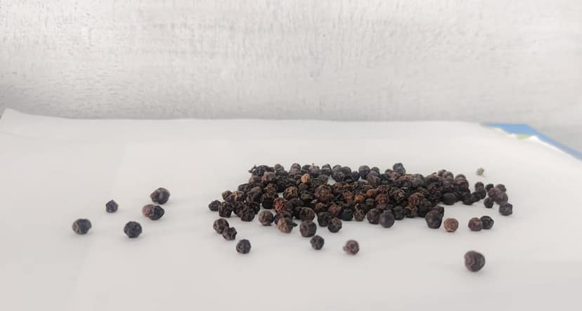 Pepper - Grown in the Pristine Mountainous Regions of Yercaud" view 2