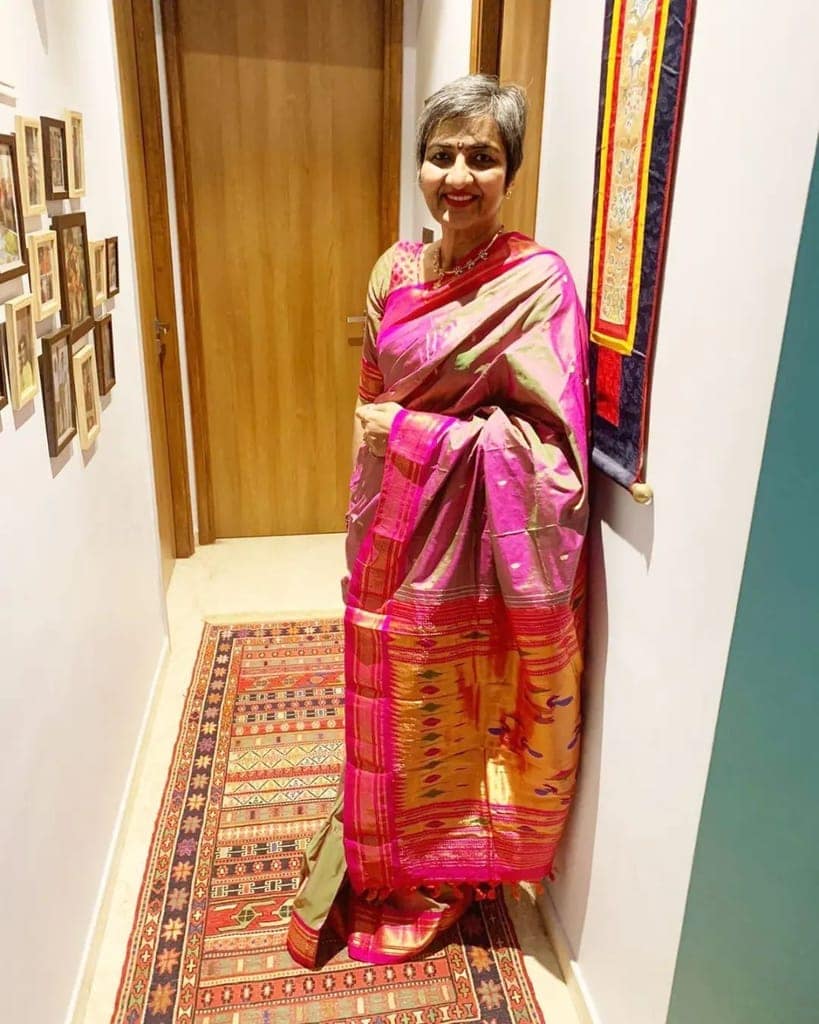 Traditional Authentic Pure Silk Handloom Pink Dual Tone Paithani Weave view 2