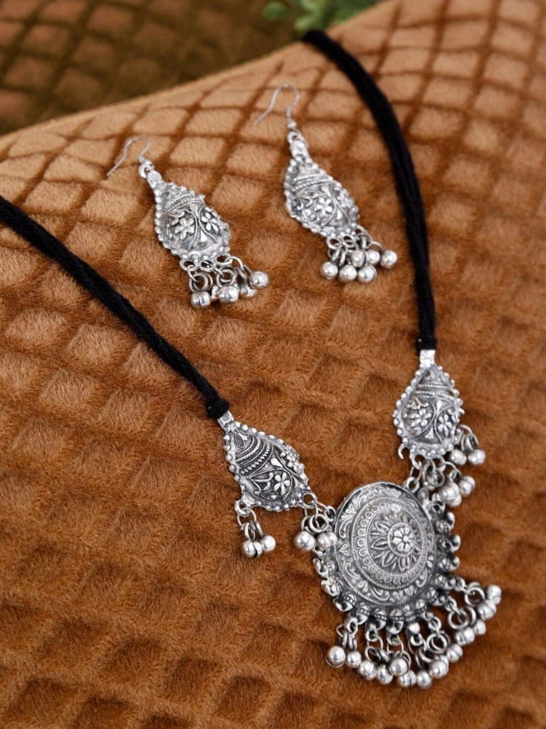 Pujvi Fashions Oxidised Flower Ghungroo Choker Necklace set view 2