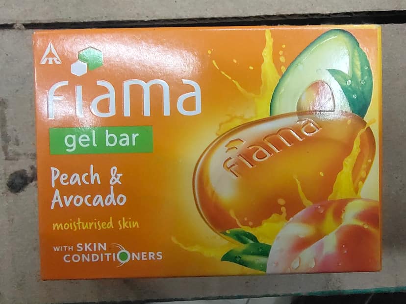 Fiama gel bathing bar peach & avocado