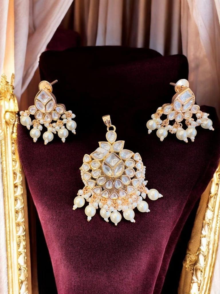 Pearl and Kundan Traditional Indian Jewellery Set By Dia Art Jewels