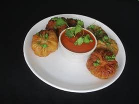 Chicken fried momos