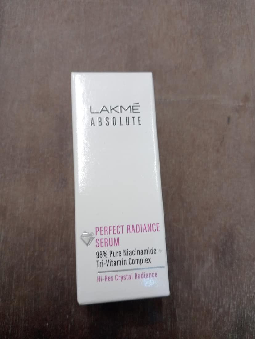 Lakme Absolute Perfect radiance Serum