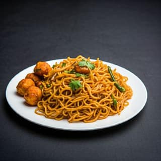 Veg Schezwan Noodles [Full] with Gobi Manchurian [Full]