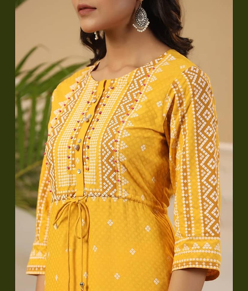 Juniper Rayon Printed Straight Women's Kurti - Mustard ( Pack of 1 ) view 2