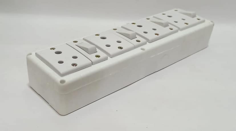 6A 4 Sockets (3 Pin Socket) & 4 Switch (Straight) Extension Box with 16A Plug & 15m Wire view 2